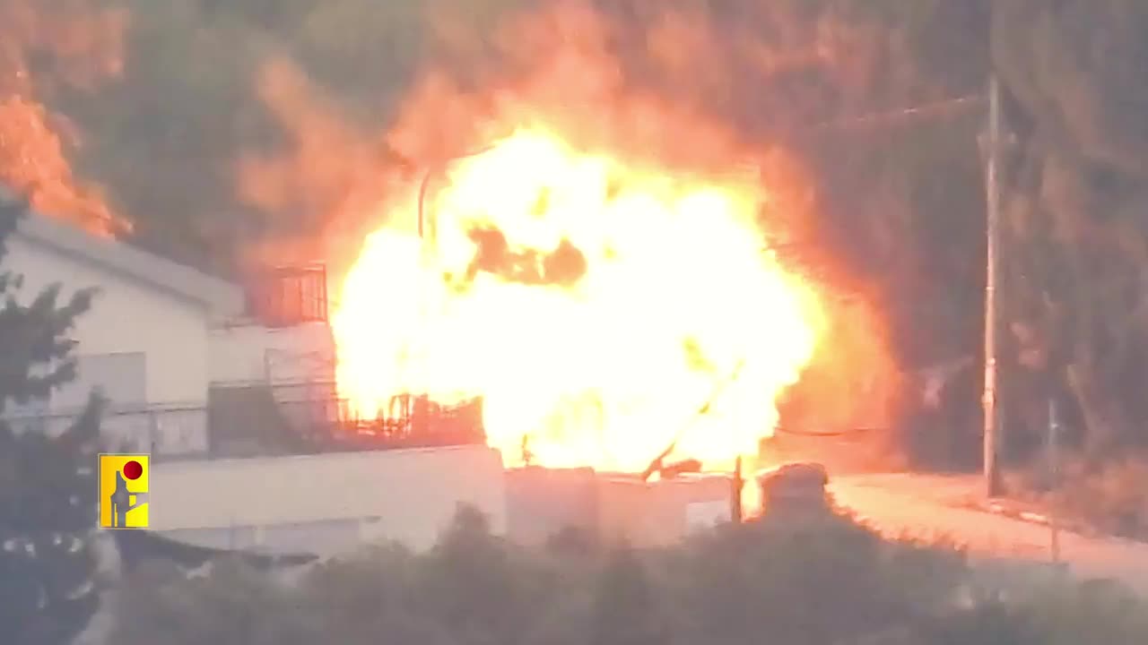 شاهد الفيديو المقاومه تستهدف الية عسكرية اسرائليه