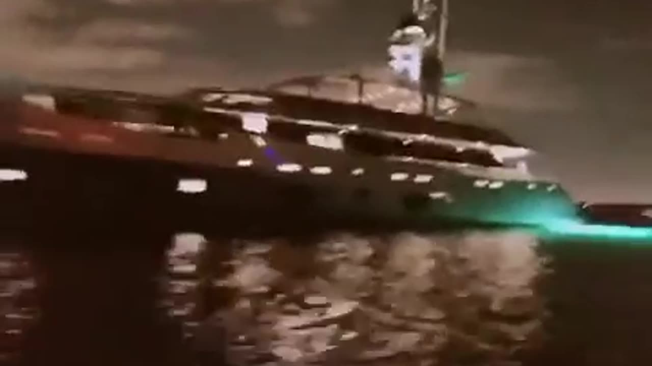 20180226文贵先生视频²：我早已经看透了物质美好生活的本质！但我曾重珍惜感恩着我拥有的一切！可我心里时时刻刻都在想着盗国贼．偷我们的女人．钱．未来的一个个我经历的事情！