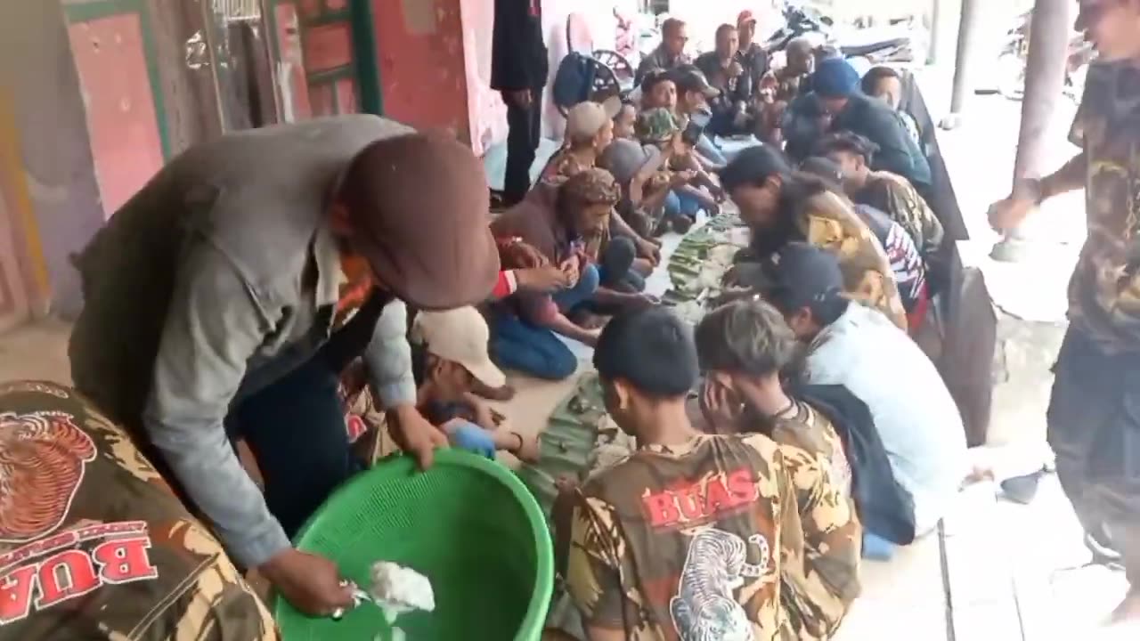 song BUAS SINGA PERBANGSA