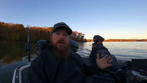 Fall Fishing For Bass Is Easy!! (Here's How We Do It)