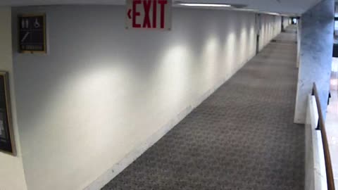 1469HSOB02SH211Hallway_2021-01-06_08h00min01s517ms.mp4