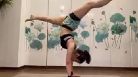 Handstanding Pose