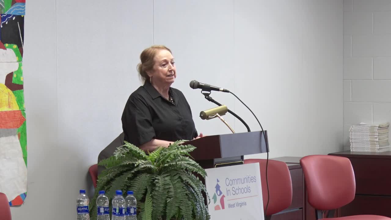 First Lady Cathy Justice visits Fayette County Schools