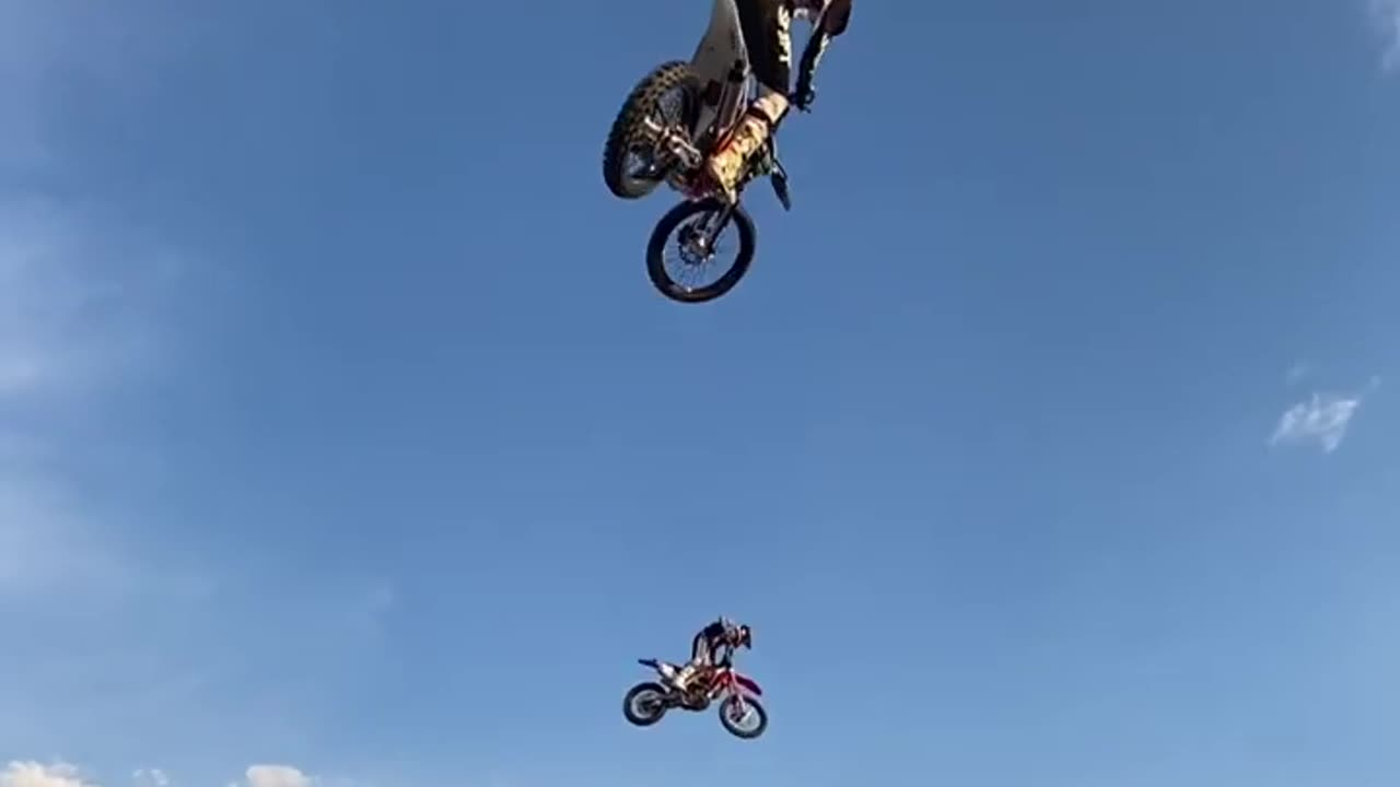 #whipitwednesday#nitrocircus#dirtbike#nitro#bicke#extrem