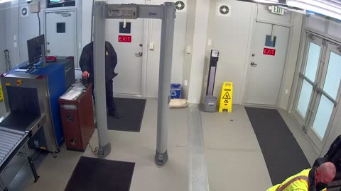 0972USCG00SouthTrailer_2021-01-06_06h00min01s450ms.mp4