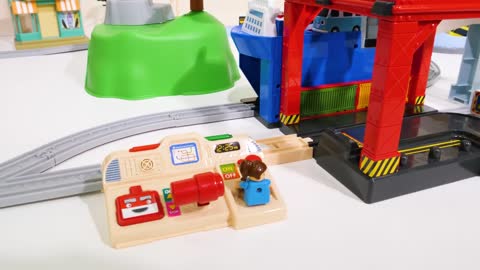 Train Video for Kids Toy Learning with Titipo!