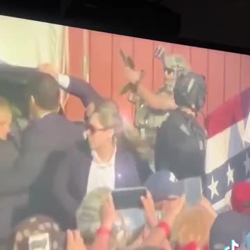 Trump Assassination Law Enforcement Points M-16 Inside Trumps Limo WTH!