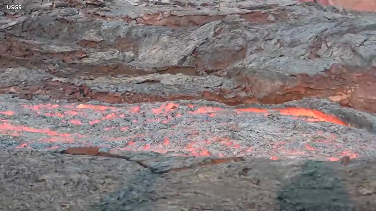 Mauna Loa Eruption Breakouts Along Lava Channel (Dec. 8, 2022)