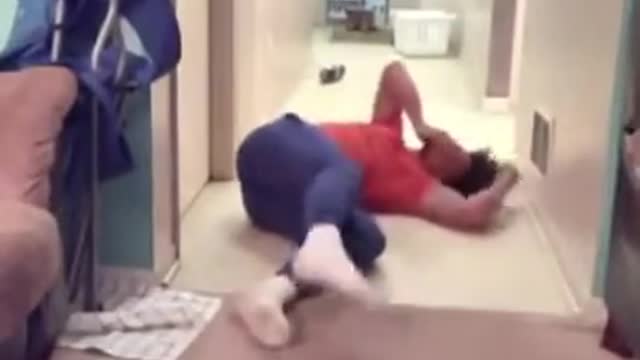 How did he manage to do this? Hahaha