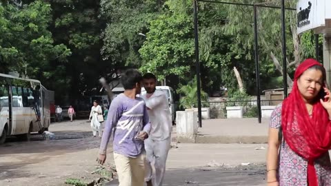 psycho guy attack on people