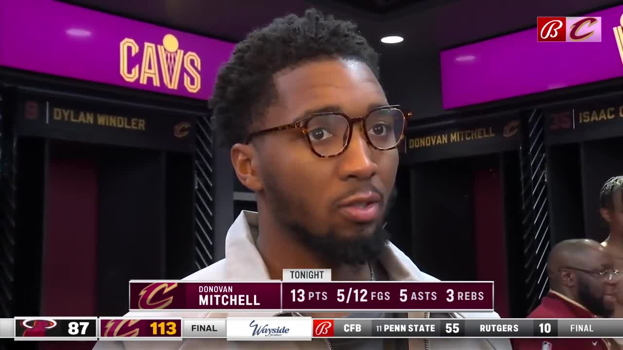 Donovan Mitchell applauds Cedi Osman's game against the Heat