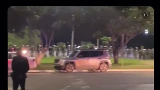 👀 Brazilian Military and Federal Police in a Face-off at Military Headquarters