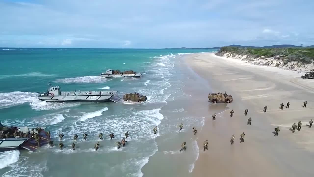 Australian Troops Conduct Beach Landing During Talisman Saber Joint Military Exercises9