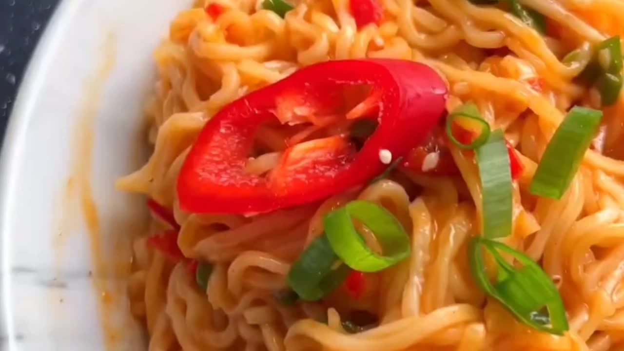 10 minutes chilli garlic noodles #viral recipe