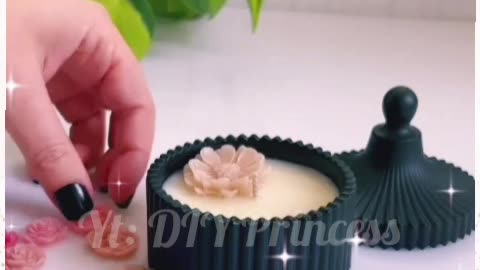 DIY pink roses candle