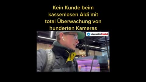 Utrecht, Niederlande - Keine Kunden bei Neu eröffneten ALDI