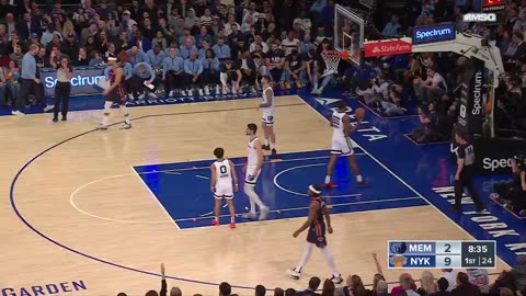 Jalen Brunson Catches Fire! 3-Pointer Ignites Knicks 12-2 Run vs Grizzlies!