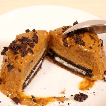 Oreo cookie butter cakes