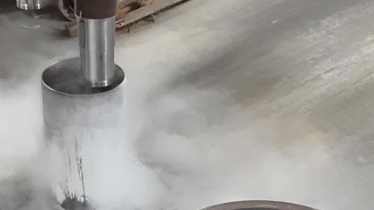 RAIL AXLE AND WHEEL ASSEMBLY USING LIQUID NITROGEN PRE-SOAK