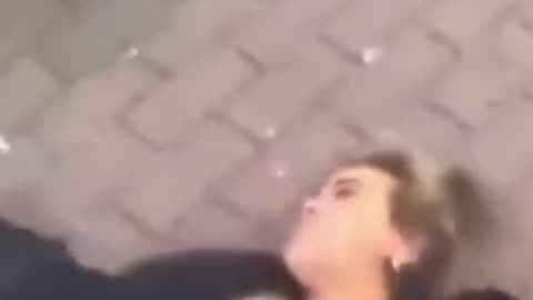 Paris two migrants tear a pregnant woman from her seat and throw her to the ground to steal the seat