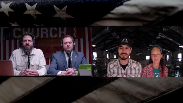 THEY EXPOSED THE VAX ON A BILLBOARD | BANNERS 4FREEDOM