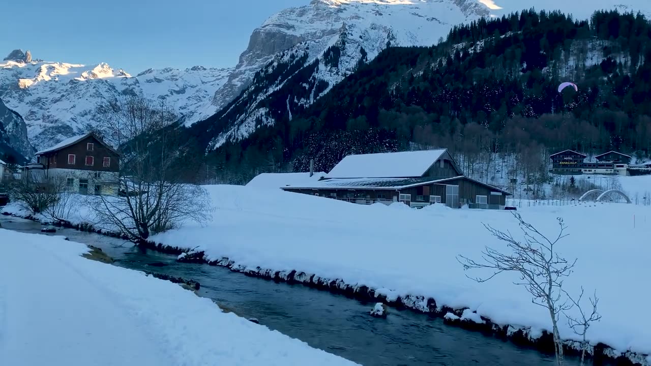 Engelberg, a pretty Swiss village in winter! 🇨🇭 4K Walking Tour