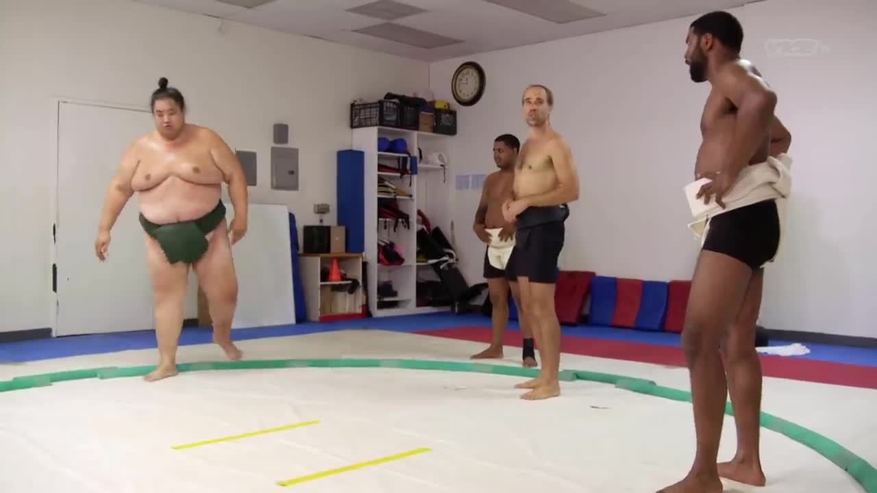 Fighting the Heaviest Sumo in History _ JASPER & ERROL'S FIRST TIME