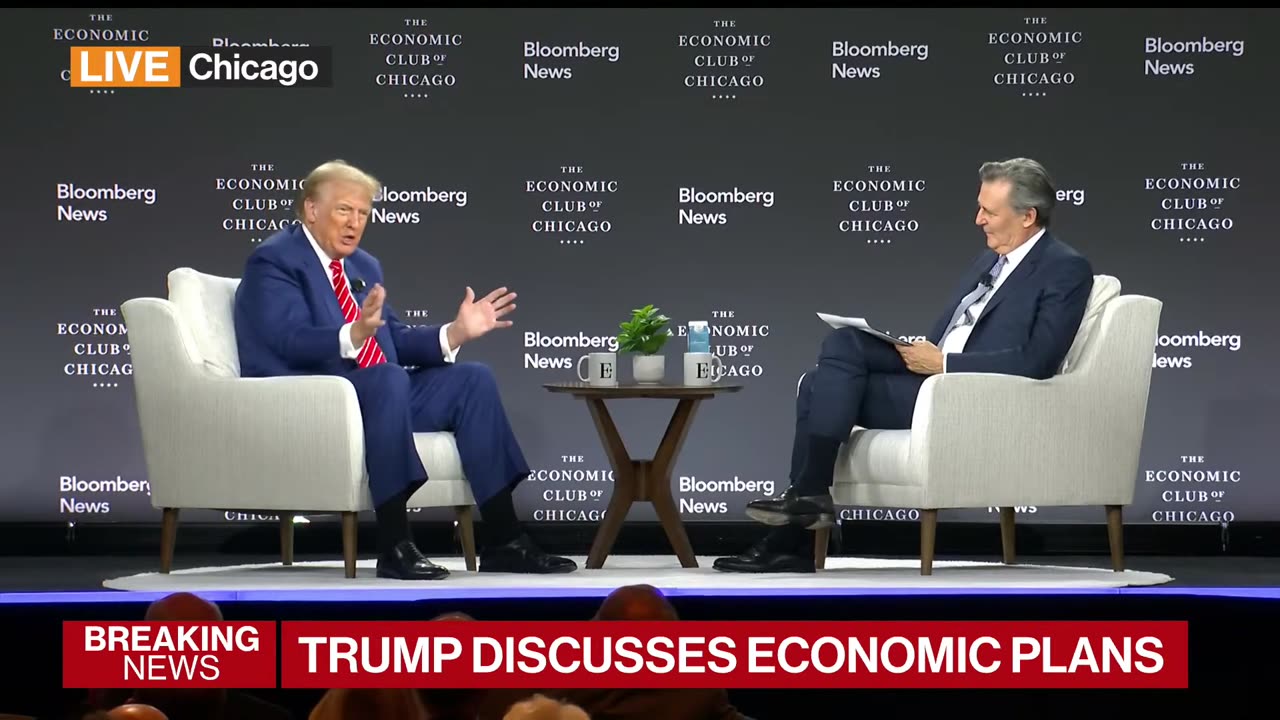 'Worst In A Long Time': Crowd Boos Bloomberg Reporter For Trashing Trump’s 2020 Transfer Of Power