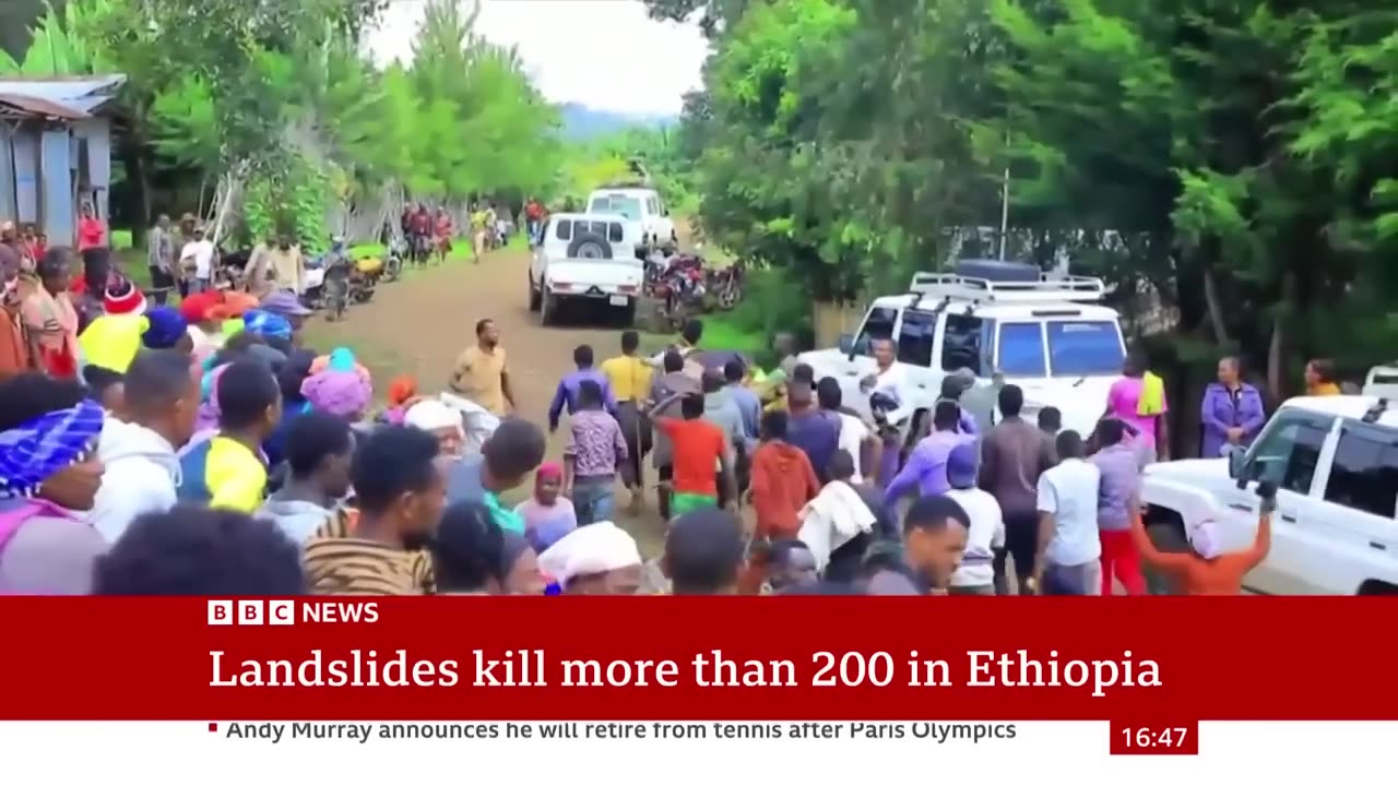 Ethiopia landslides kill more than 200 people as rescuers retrieve bodies | BBC News