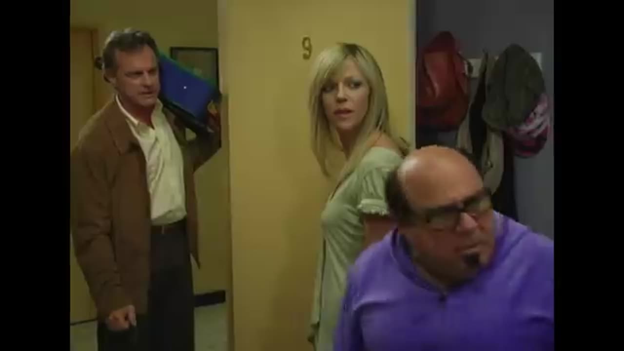 It's Always Sunny In Philadelphia - Season 3 Bloopers