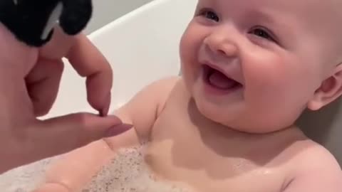 Cute Chubby Bbay- Funny Video