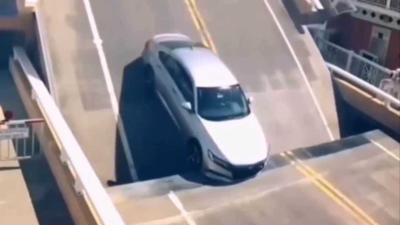 Car crash bridge: Weird moments caught on camera