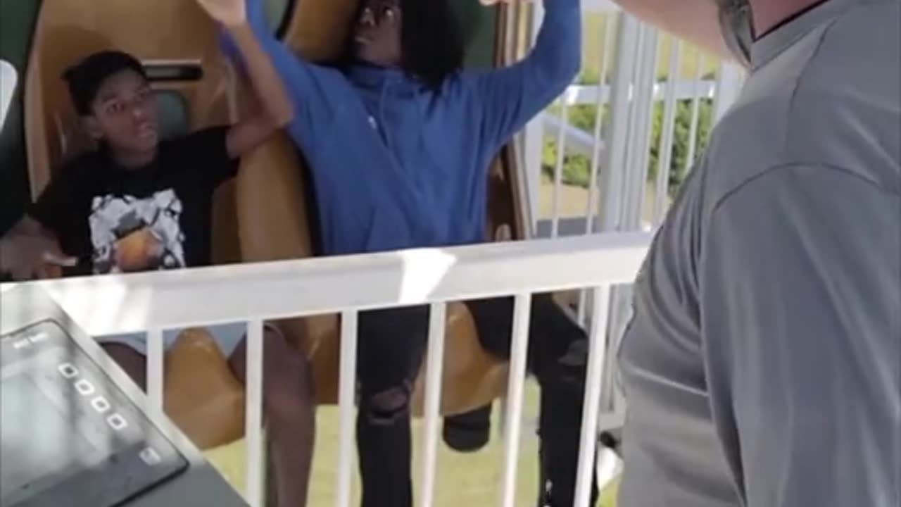 This theme park worker pranks all of the customers 😂 @Richard