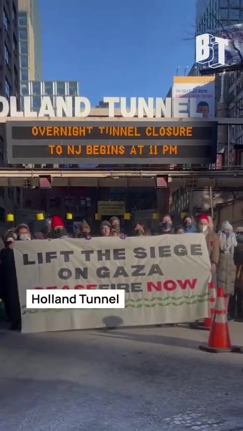 Pro-Palestinian mobs SHUT DOWN 3 major bridges New York City and the Holland Tunnel