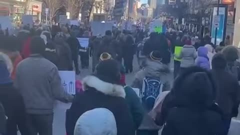 Liberal Boston was out rallying against Covid tyranny. 👊🇺🇸