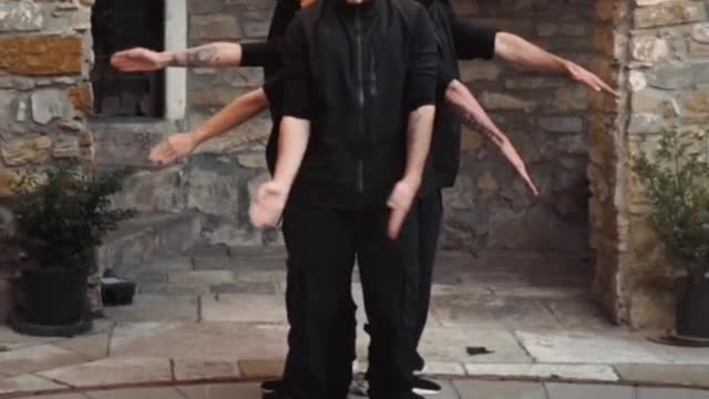 Shorts - In Sync