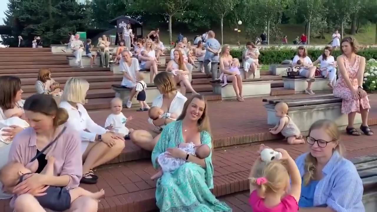 Europe in Poland is different "Mothers breast feed in PArk