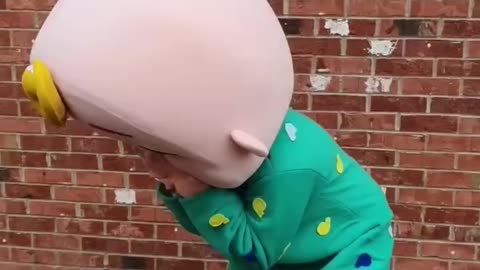 funny video_ entertainer clown