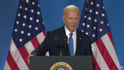 Old Joe Calls Kamala 'Trump' in His First Question at Solo