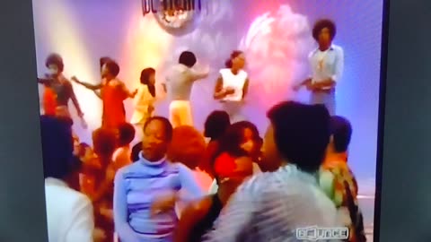 Soul Train Dancers 1977 Who Are You (The Temptations)