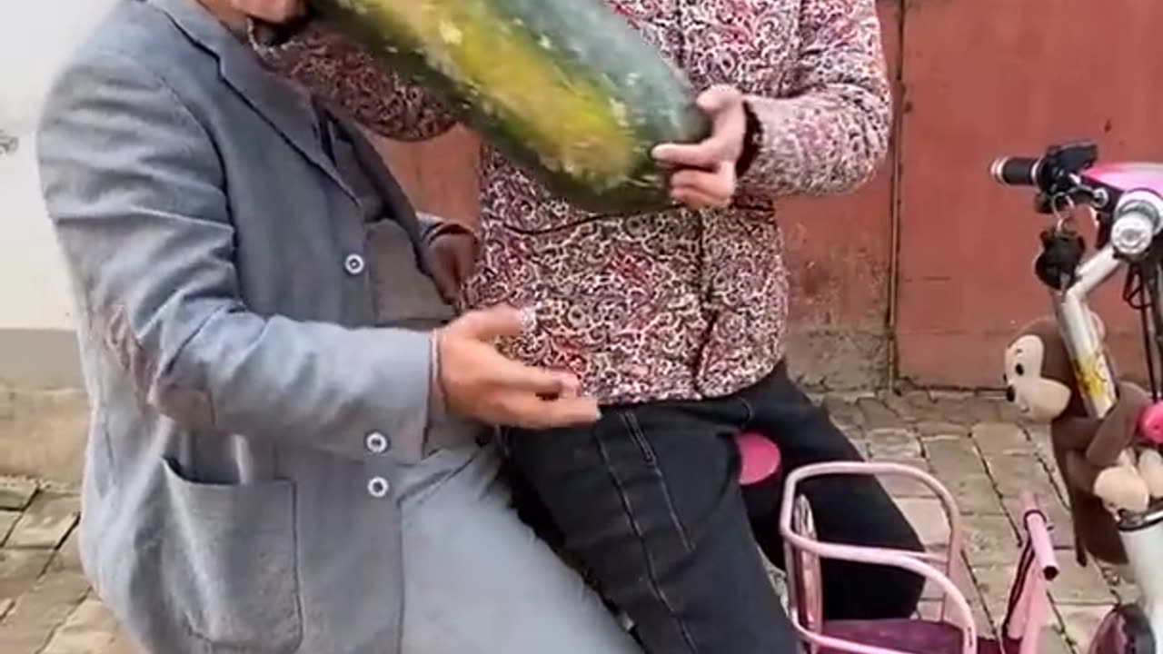 very funny video😆😂🤣/try not to laugh #funny family #viral