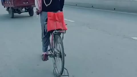 Funny😄😀😄😄😀Old Man