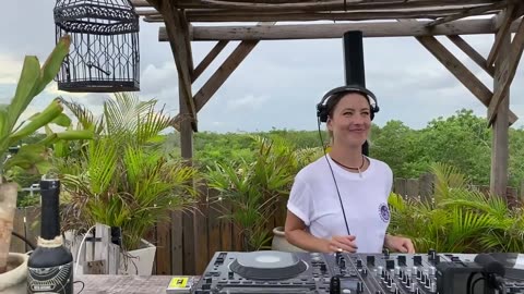 Victoria Engel _ Dub House Techno