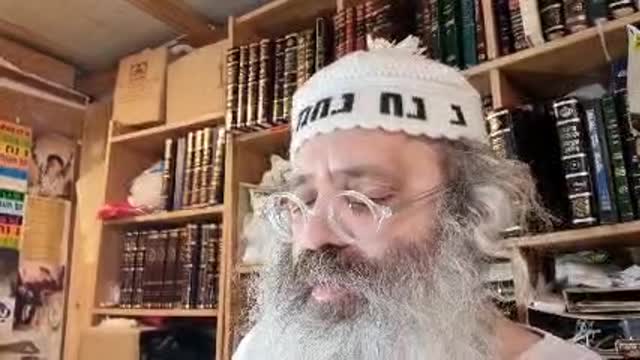 קונם בצל שאני טועם שהבצל רע ללב אמרו לו והלא הכופרי יפה ללב הותר בכופרי - שיר נ נח מסכת נדרים דף כו