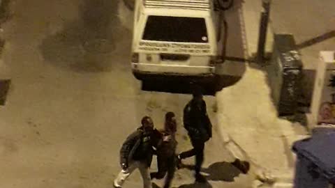 Βολτάρουν ανενόχλητοι οι λ@θρο ξημερώματα