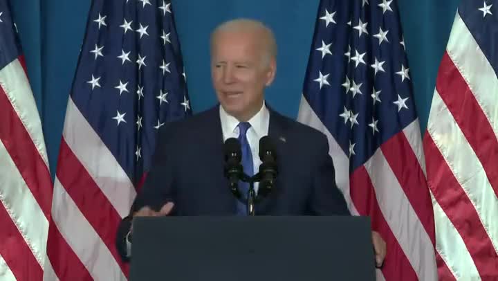 Lyin Fake Biden - No Presidential Seal on the Podium