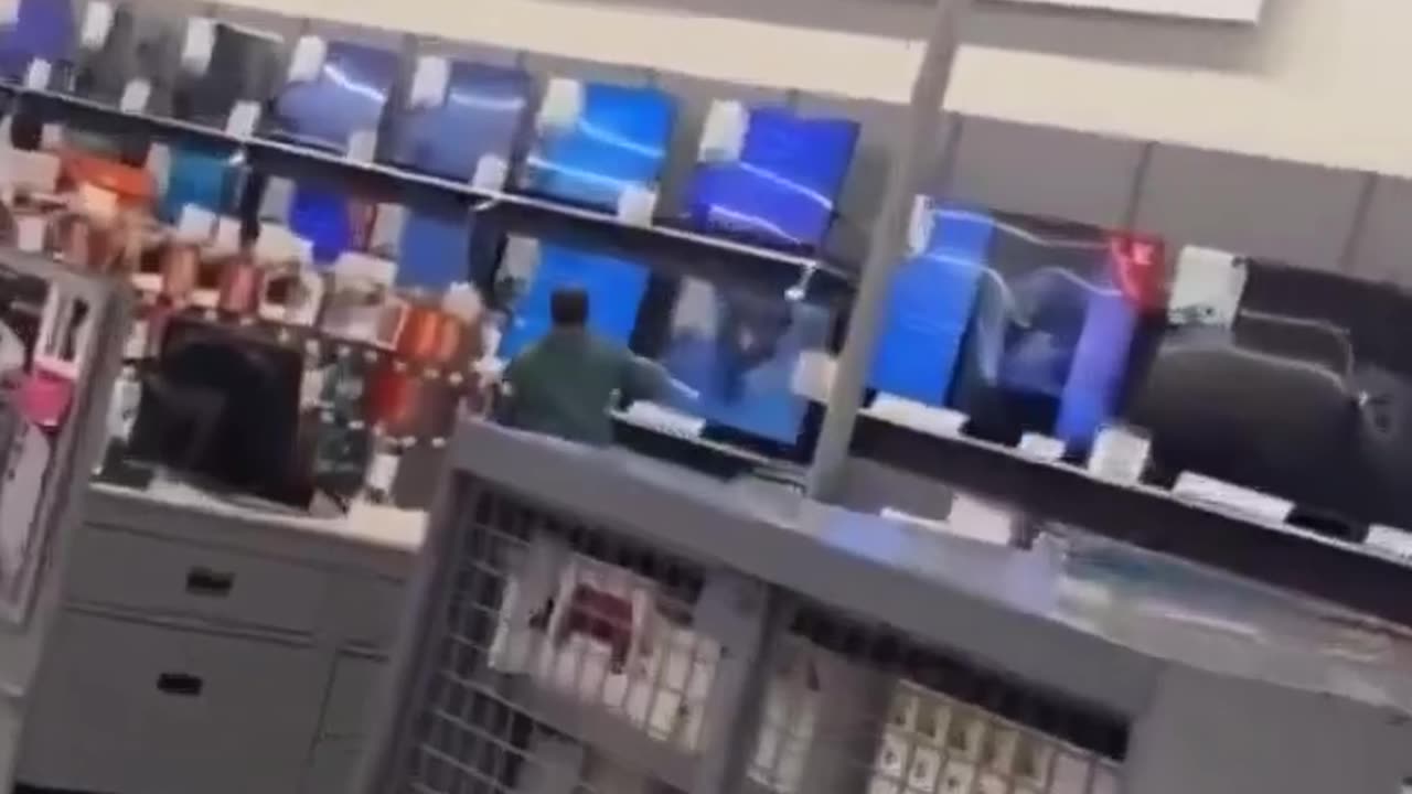 Man damages 19 TVs in Walmart. The worlds going nuts