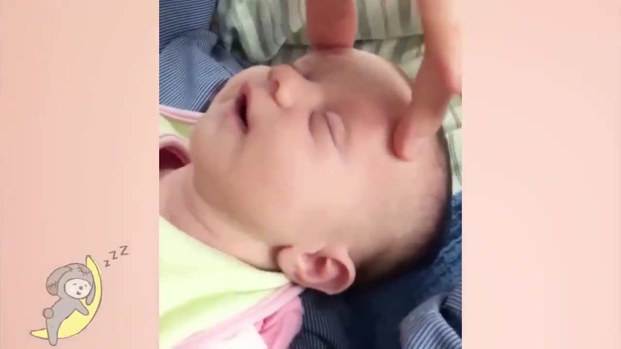 Funny Baby Expressions When Eating - Hilarious Bab