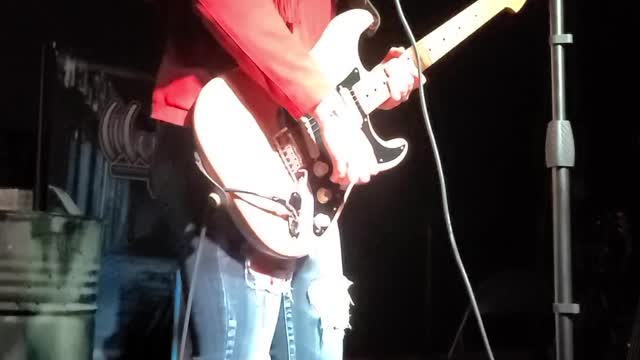 Jax Hollow "High Class Bitch"