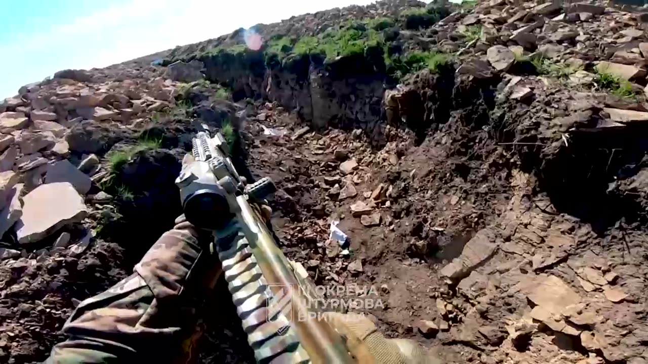 Ukrainians Raiding Trenches